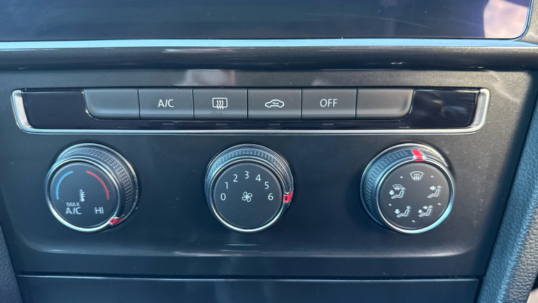 Volkswagen Golf 1.4 TSI SE [Nav] 5dr Petrol Hatchback